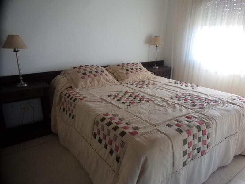 Casa en alquiler con piscina